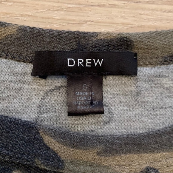 Drew Camo Crop Top Long Sleeve Front Twist Size M - Picture 6 of 9